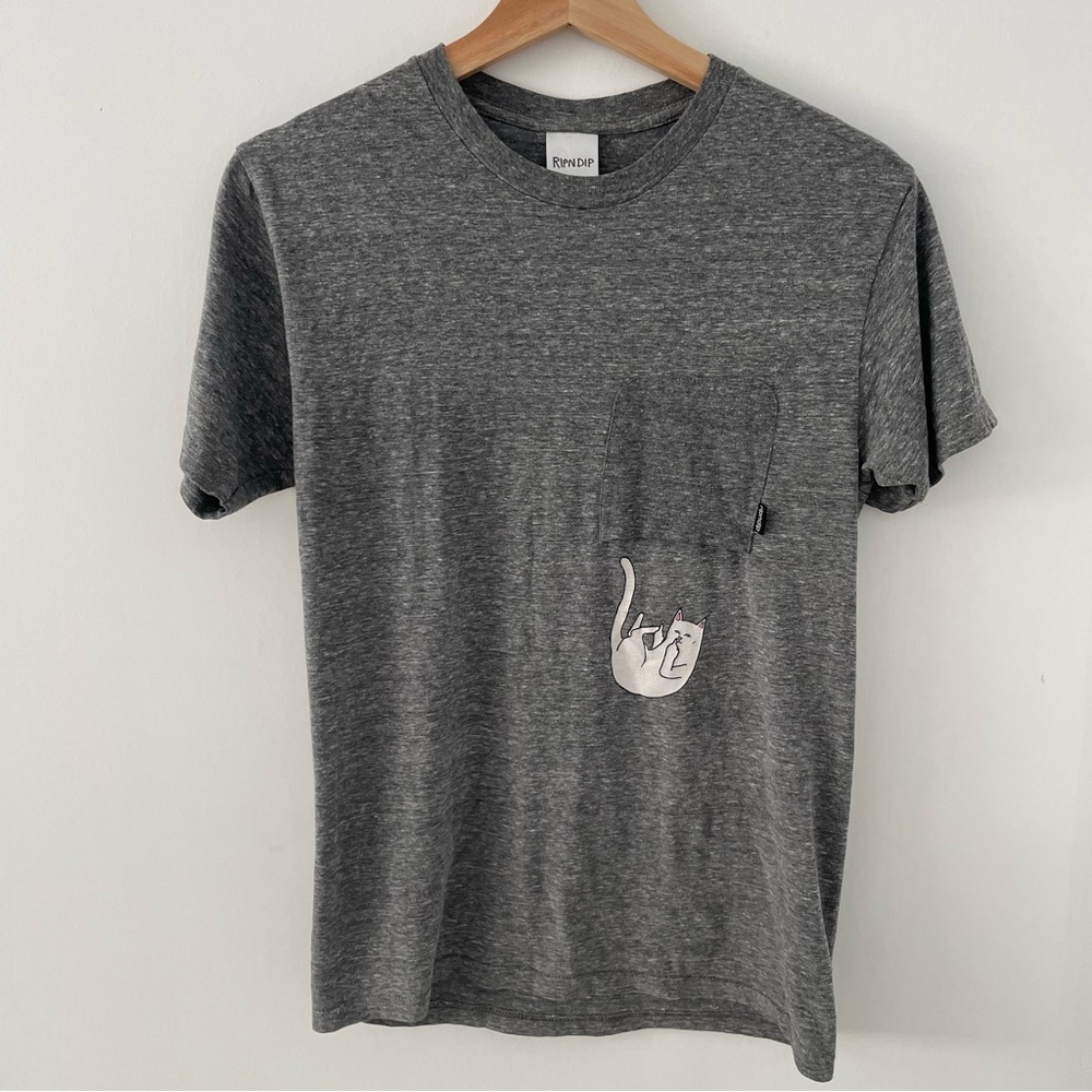 RIP N DIP Cat Upside Down Pocket Tee Crew Neck Short Sleeve Gray unisex